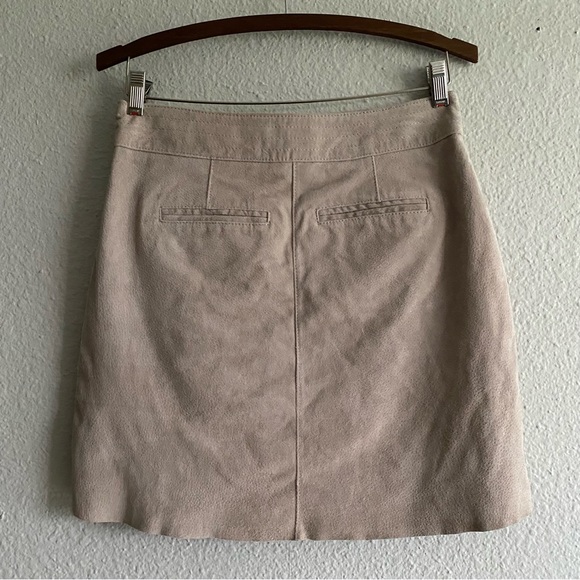 Blank NYC suede button front mini skirt - Picture 10 of 15
